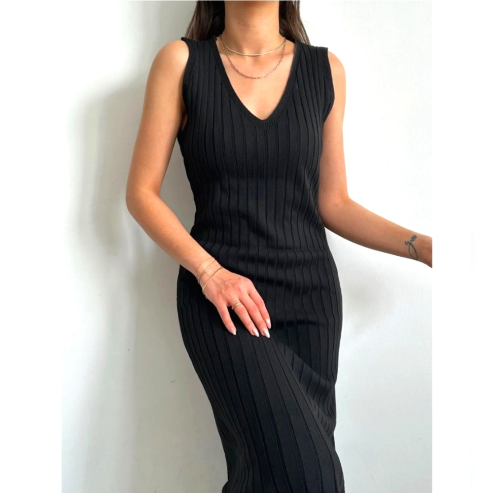 JOE FRESH Nlack Ribbed V Neck Dress​​ Size Small